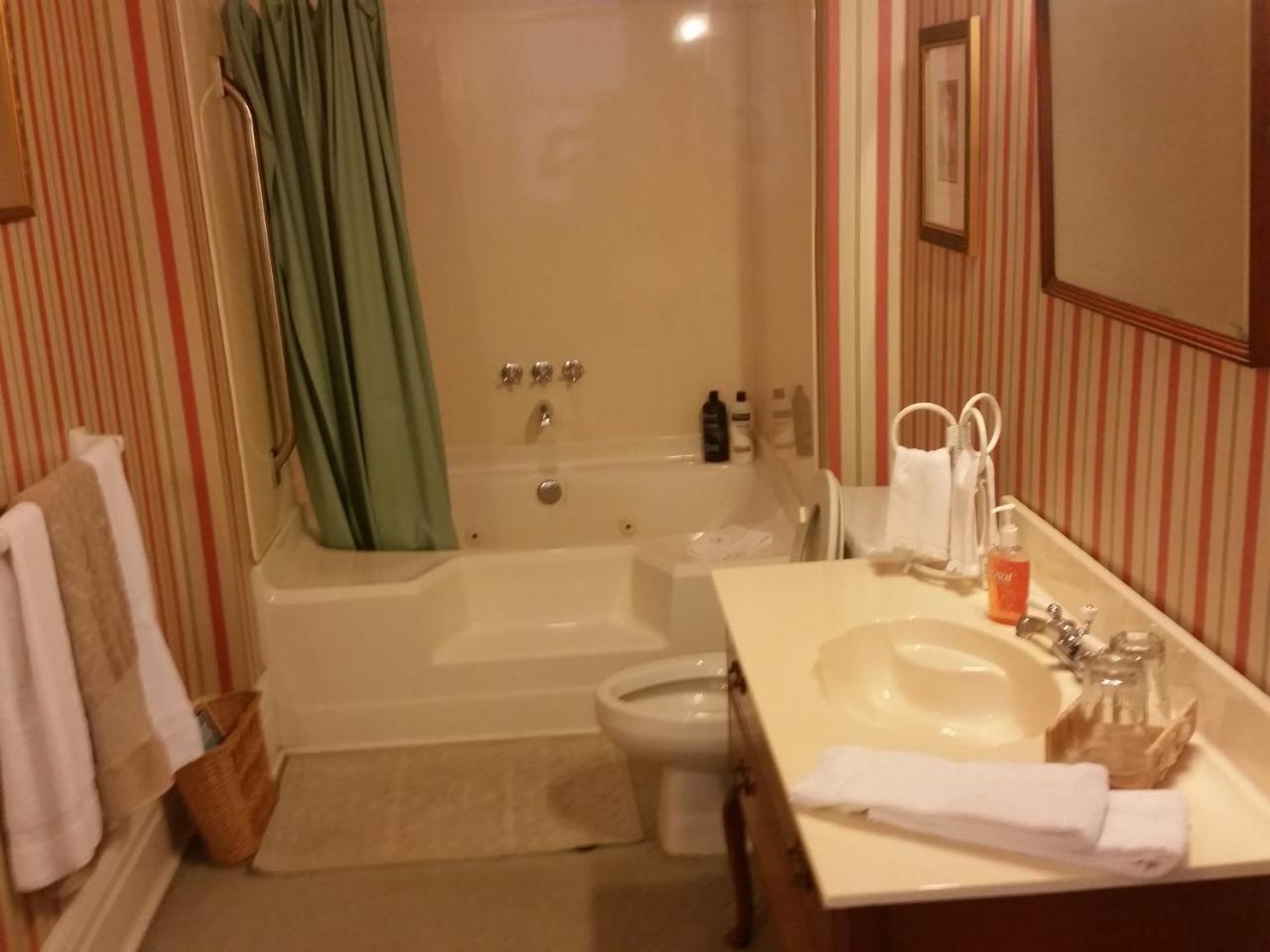 Spahn House Bed And Breakfast Senatobia Bagian luar foto